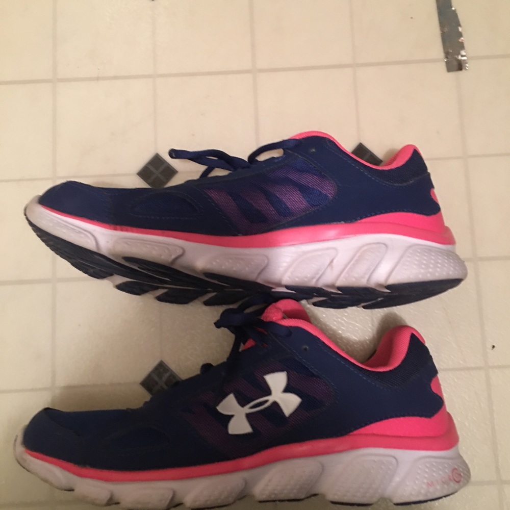 Under Armour women’s size 8 pink and blue  shoes.